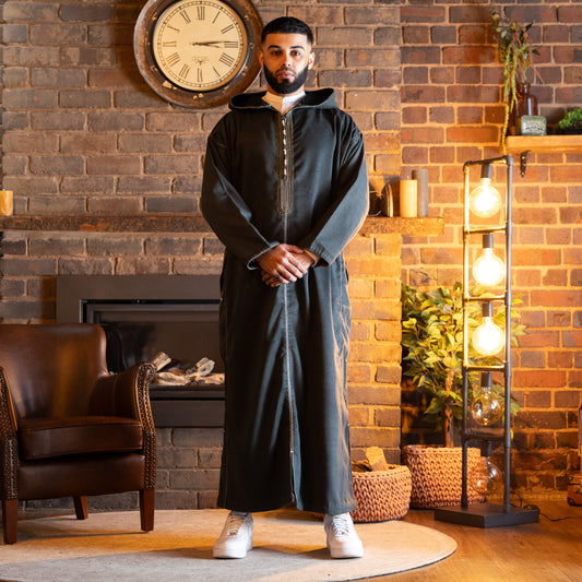 Front view of botanic green wool Moroccan thobe for men