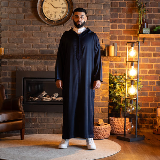 Front view of midnight navy Moroccan djellaba for men